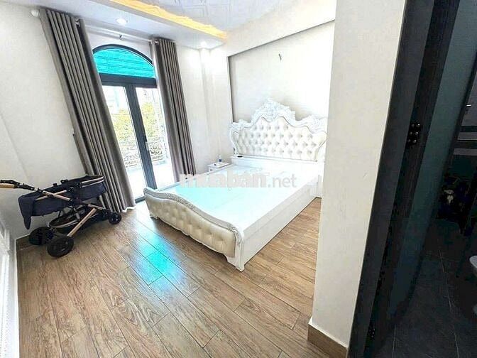 Nhà 1 trệt 3 lầu sân thượng hẻm 188 liên khu 4/5 BHH B bình tân