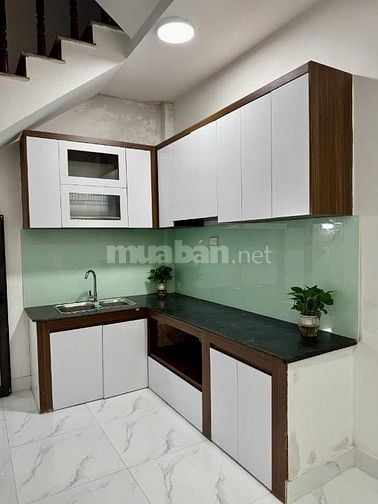 Bán nhà khu Đền Lừ, Hoàng Mai, diện tích 26 m2 x 4 tầng, sát đường ôtô