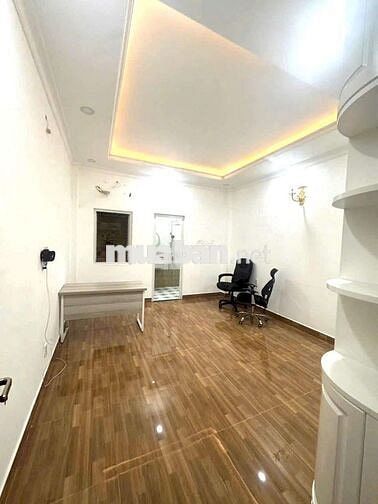 Nhà 1 trệt 3 lầu sân thượng hẻm 188 liên khu 4/5 BHH B bình tân
