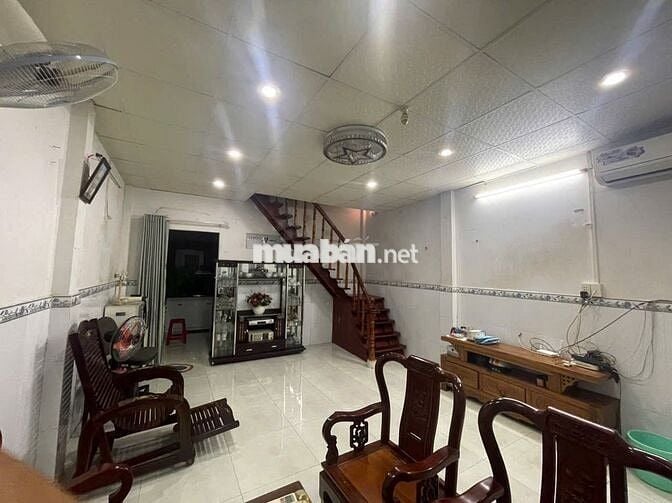 Nhà quận 7,cần bán gấp nhà ở quận 7 giá 4,5 tỷ