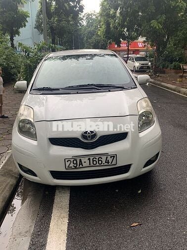 Bán xe Toyota Yaris 2011 1.3 AT - giá 238trhaf