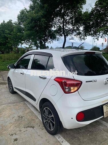 Hyundai Grand i10 2017 Grand 1.2 AT - 50000 km