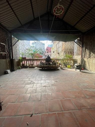 La Thành,59m2 sổ to, 5.6m ngang, nở hậu, đất vàng gần Vin tăng cao 