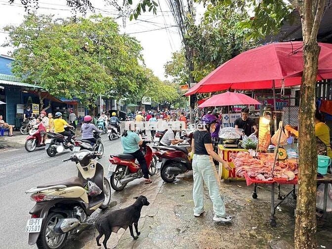 Cần bán nhà mặt tiền đường Nguyễn Thị Tồn , kinh doanh Buôn bán