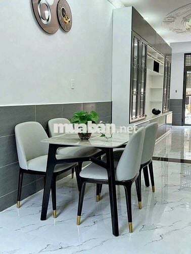 Bán Nhà Huỳnh Tấn Phát, Quận 7, Gần Phú Mỹ, Tiện Ích Đầy Đủ