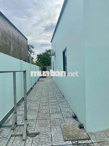 NHÀ CHO THUÊ  Đối diện trường ĐH FPT, Trường QT Singaopre, Học viện ch