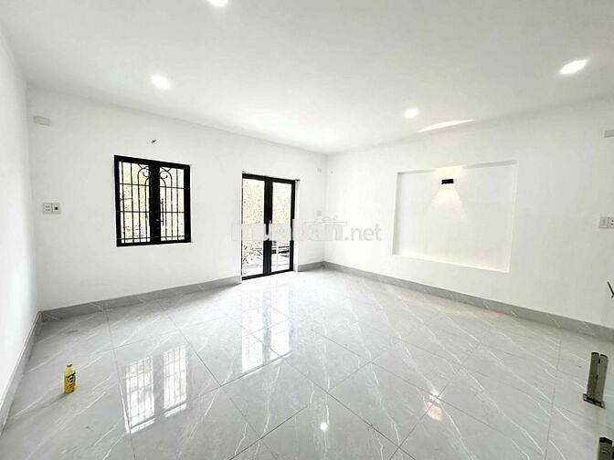 Cần bán nhà mặt tiền đường Nguyễn Thị Tồn , kinh doanh Buôn bán