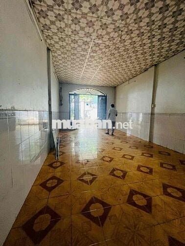 Nhà cấp 4 DT 120m2 gần đường Tô Vĩnh Diện, Vincom Thủ Đức
