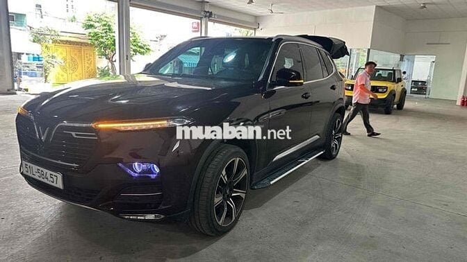 VinFast Lux SA2.0 2021 Premium 2.0 AT - 45000 km