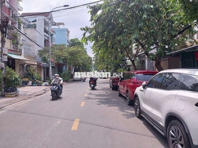 Chỉ 4,5 ty Có nhà cấp 4 mặt tiền khu họ Lê. Dt: 56m. HĐT 15 tr/ tháng