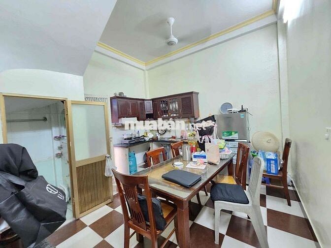 BÁN NHÀ LÔ GÓC – PHỐ NGUYỄN KHOÁI – QUẬN HOÀNG MAI 🌟 Ô TÔ CÁCH 30M –