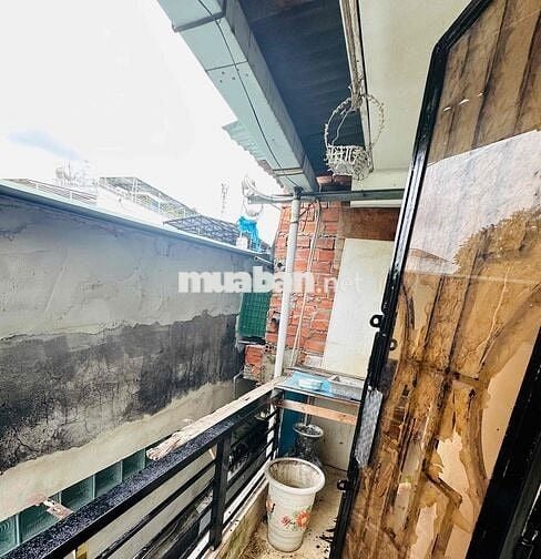 Nhà nhỏ nguyên căn 2546 Phạm Thế Hiển giá rẻ