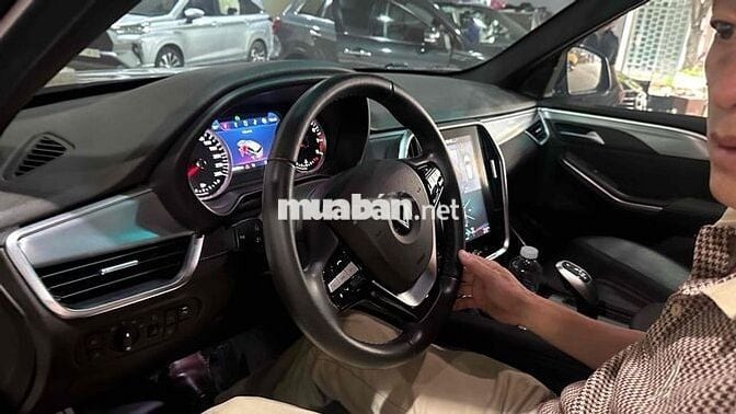 VinFast Lux SA2.0 2021 Premium 2.0 AT - 45000 km