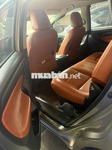Toyota Innova 2019 2.0E - 75000 km
