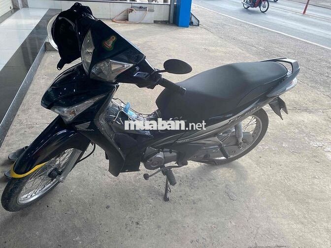 chật nhà cần bán