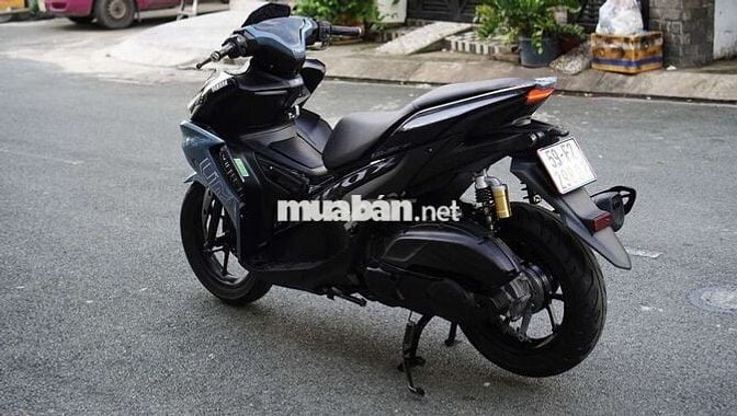 Yamaha NVX Xám Xi Măng - Biển SG
