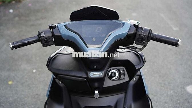 Yamaha NVX Xám Xi Măng - Biển SG