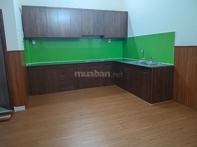 Nhà 2 tầng, 5,5 tỷ, Sau lưng nhà bác Nguyễn Bá Thanh