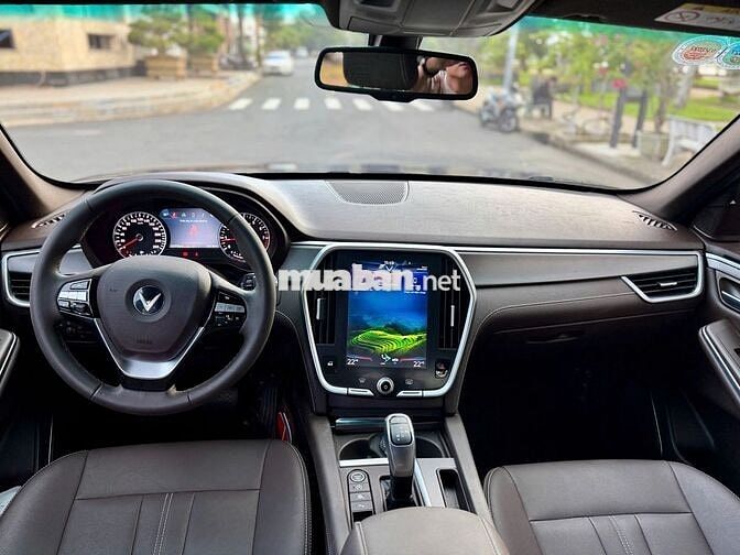 Vinfast Lux SA Plus 2019 - Màu xanh - 2v2km