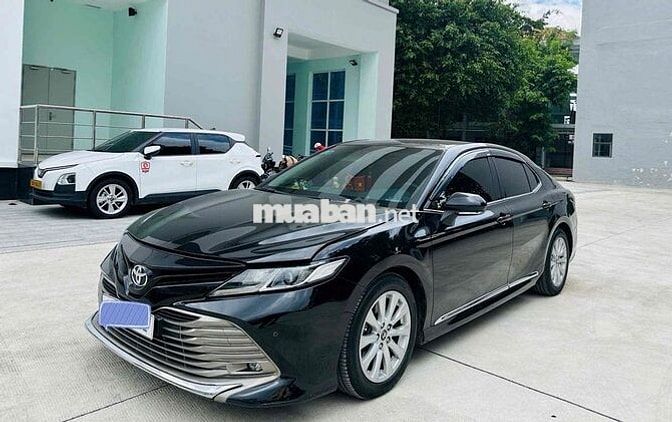 Toyota Camry 2019 2.0G - 76000 km