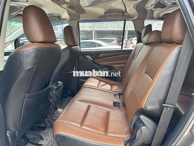 Toyota Innova 2018 E số sàn 7c CAM kết hãng