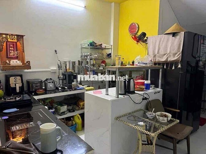 Nhà Hẻm Xe VF4 - Bình Tân - Giáp Quận 6 - 48m2 - sổ đẹp - chỉ 4ty6