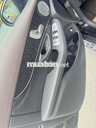 Mercedes Benz GLC Class 2017 300 - 62000 km