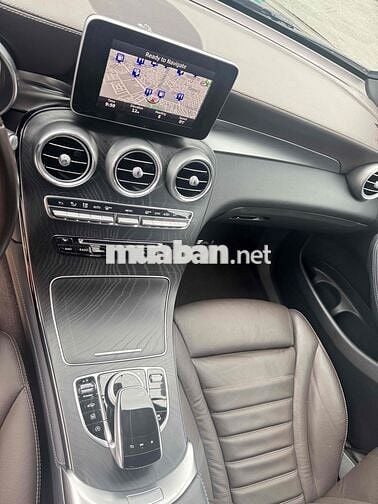 Mercedes Benz GLC Class 2017 300 - 62000 km