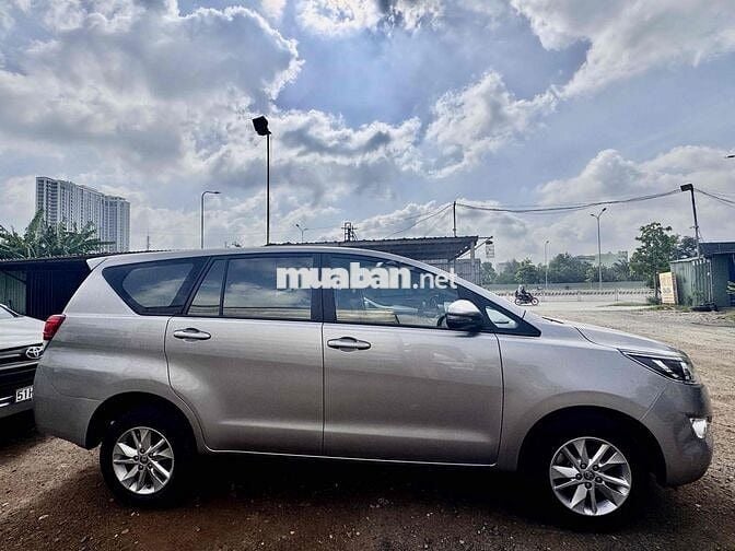Toyota Innova 2020 E 2.0 MT - 57000 km