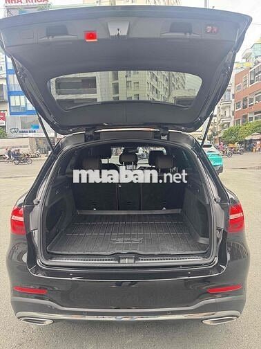 Mercedes Benz GLC Class 2017 300 - 62000 km