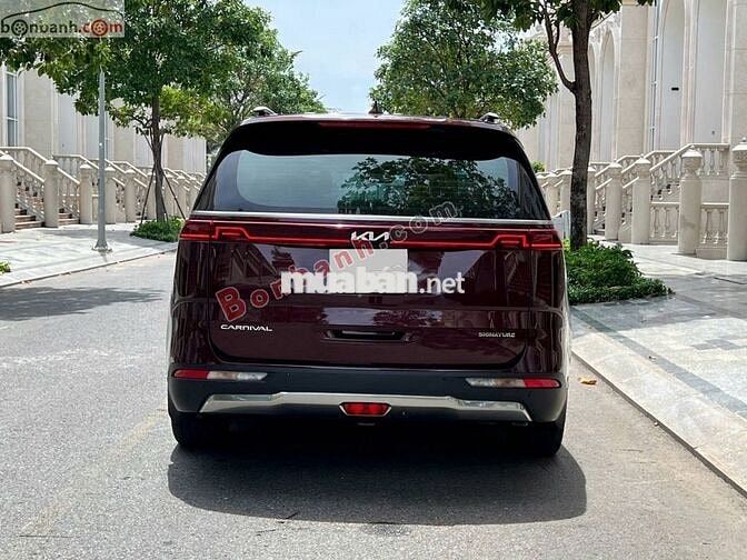 Kia Carnival Signature 2.2D 2022 - 1 Tỷ 220 Triệu
