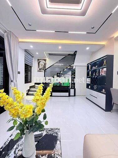 nhà đẹp cần bán kiệt 3m Nguyễn Phước Nguyên