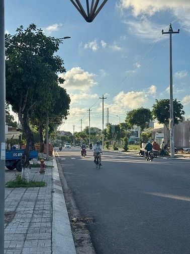 Chính chủ bán đất trong KDC sân bay Long Thành 100m-10tr/m2 Sổ Sẵn 