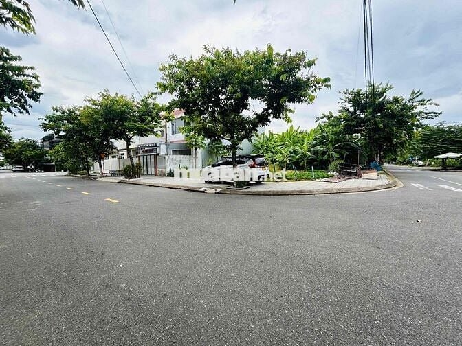 Lô góc 2 mặt tiền đường Phan Tốn- Ngũ Hành Sơn (8x20) view công viên