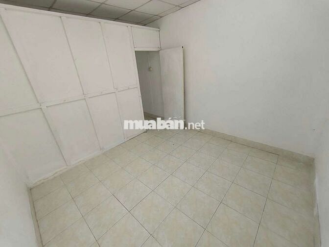Cho thuê nhà nguyên căn dt 4×12 trệt 1 lầu đúc suốt 1pn kín 1pn hở 1wc