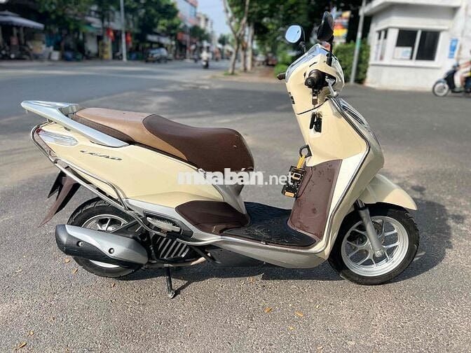 cần ra đi nhanh em lead 2018