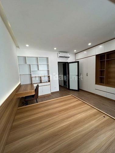 Bán Nhà Bạch Đằng Hai Bà Trưng 24m 4 tầng 3 ngủ Đủ đồ gần phố 5 tỷ xx