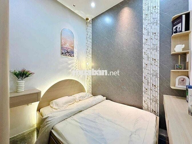 Cần bán gấp căn nhà hẻm. 377/ phan văn trị p11. bình Thạnh