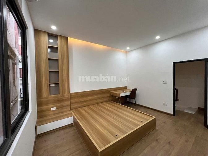 Bán Nhà Bạch Đằng Hai Bà Trưng 24m 4 tầng 3 ngủ Đủ đồ gần phố 5 tỷ xx