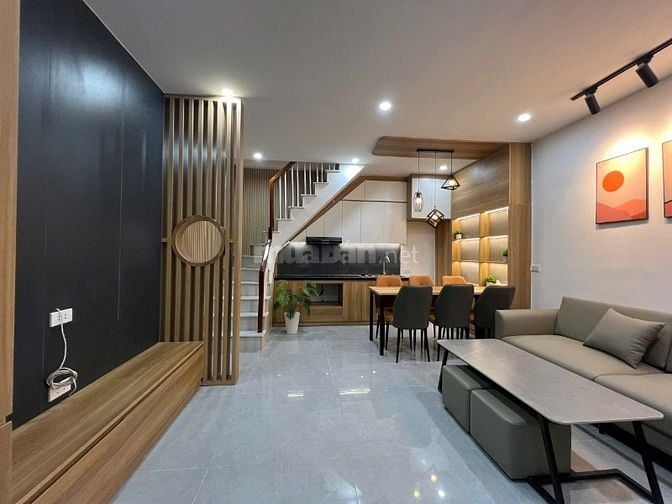 Bán Nhà Bạch Đằng Hai Bà Trưng 24m 4 tầng 3 ngủ Đủ đồ gần phố 5 tỷ xx