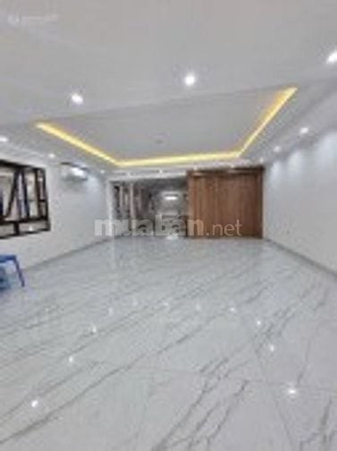 Siêu phẩm toà apartment cao cấp Lạc Long Quân - view Hồ Tây - lô góc 