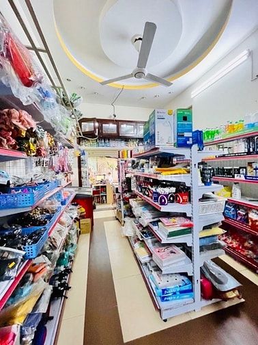 Bán nhà mặt phố Thái Thịnh, Đống Đa, Dt 43m2, Mt 5.5m, kinh doanh đỉnh