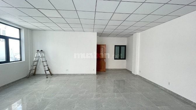 Nhà 38 rần Khắc Chân, Q1. DT 8x15m, Hầm, Trệt, 3 lầu, thang máy, 90tr