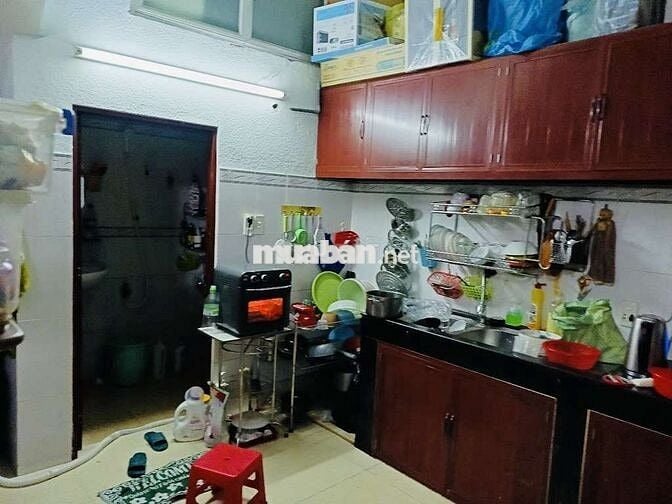 CẦN BÁN GẤP NHÀ 2 TẦNG - 130M2 - 5 X 26 -GIÁ 2TY990 TL-DƯỜNG VĨNH LỘC.