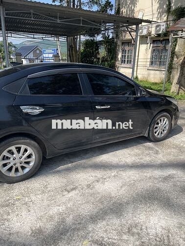 Xe Accent 2020 màu đen