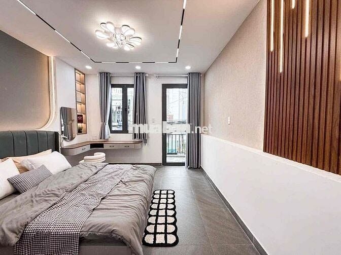 Cần bán gấp căn nhà vũ huy tuấn p1. bình Thạnh. hẻm 125/