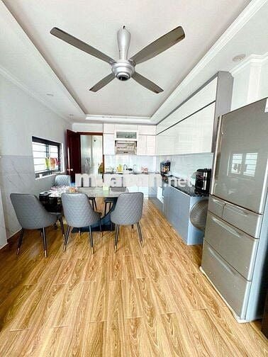 Bán gấp-Tôn Đức Thắng- Phân lô-Ô tô tránh-KD-6t thang máy-100m2-27 tỷ