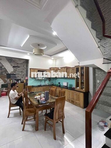 🏦 Nhà mới NC nup hẻm 102 Lê Văn Thọ P11