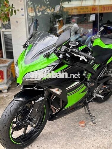 Cần bán Kawasaki Ninja300 Abs 2017 Biển SG 9 chủ
