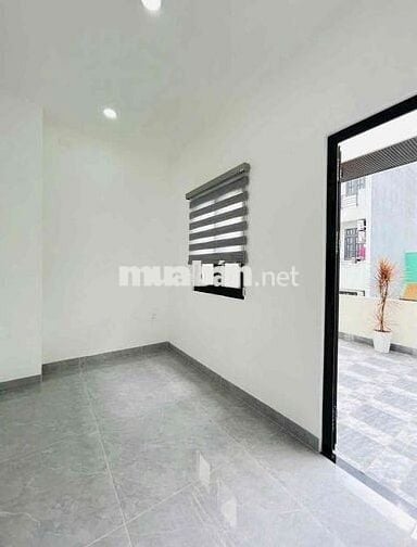 Chú Chính cần bán nhà đường Cô Giang, Quận 1. Giá 6Tỷ160/DT: 4m x 10m.